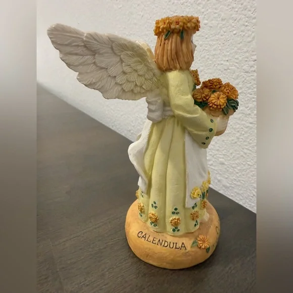 Linda Grayson October Flower Angel Figurine Handmade Colendula Vintage 1995 - Picture 2 of 8